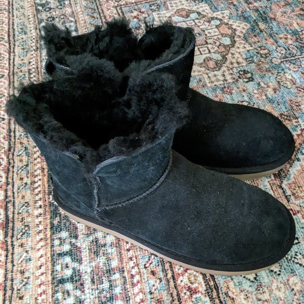 Koolaburra by Ugg black ankle boots size 8 - used